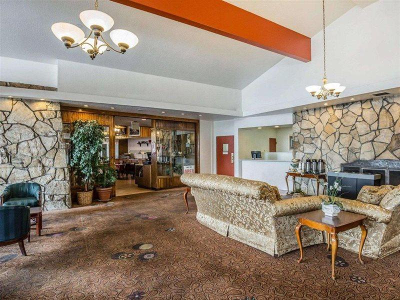 Econo Lodge Reno-Sparks Convention Center Esterno foto